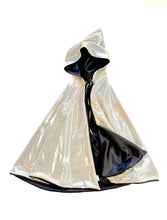 Charger l'image dans la galerie, CAPE FÉÉRIQUE réversible avec capuche