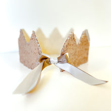 Charger l'image dans la galerie, Couronne de fête : Sequins OR