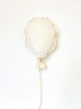 Charger l'image dans la galerie, Ballon éternel de decoration : CRÈME à pois OR