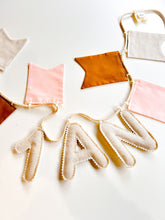 Charger l'image dans la galerie, Guirlande de LETTRES : taille regulière