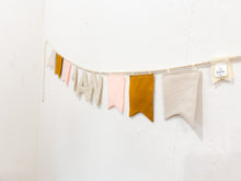 Charger l'image dans la galerie, Guirlande de LETTRES : taille regulière