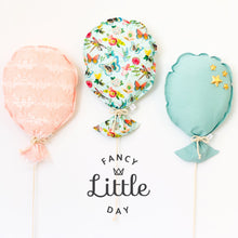 Charger l'image dans la galerie, Ballon mural de fête : BUTTERFLY