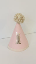 Charger et lire la vidéo dans la visionneuse de la Galerie, Chapeau de fête pastel : COULEUR ET POMPOM au choix