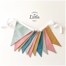 Charger l'image dans la galerie, CRÉEZ votre Guirlande de fanions PERSONNALISÉE