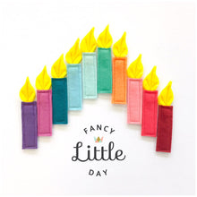 Charger l'image dans la galerie, Housse de chaise gâteau : JAUNE à POIS