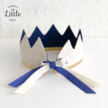 Charger l'image dans la galerie, Couronne de fête : BLEU MARINE