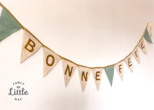 Charger l'image dans la galerie, Kit de décoration couronne , cake topper et guirlande bonne fête lin naturel. Décoration de fête unisexe et réutilisable. Birthday kit