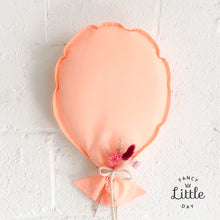 Charger l'image dans la galerie, Ballons muraux de fête PÊCHE: ballon de baudruche en tissus pour décorer. Fancy Little Day. Pâques. Ballon réutilisable, zéro déchet