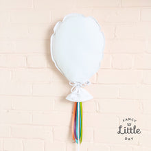 Charger l'image dans la galerie, Rubans de Satin . AJOUT RUBANS pour ballon. 8 rubans assortis. Ballon non inclus