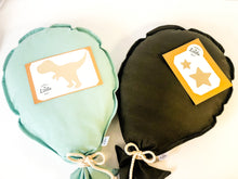 Charger l'image dans la galerie, Application en Vinyl amovible Dino et étoiles. Collection Dinosaures