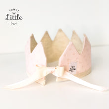 Charger l'image dans la galerie, Couronne de fête : Boutons de ROSE