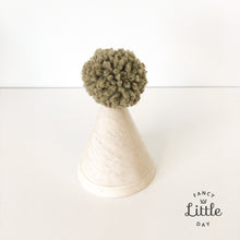 Charger l'image dans la galerie, MINI Chapeau de fête : POMPOM AU CHOIX