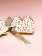 Charger l'image dans la galerie, Couronne de fête : FLEURS