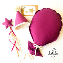 Charger l'image dans la galerie, Kit de fête: CHAPEAU, BAGUETTE et BALLON