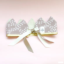 Charger l'image dans la galerie, Couronne de fête : CHIEN