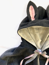 Charger l&#39;image dans la galerie, CAPE LAPIN
