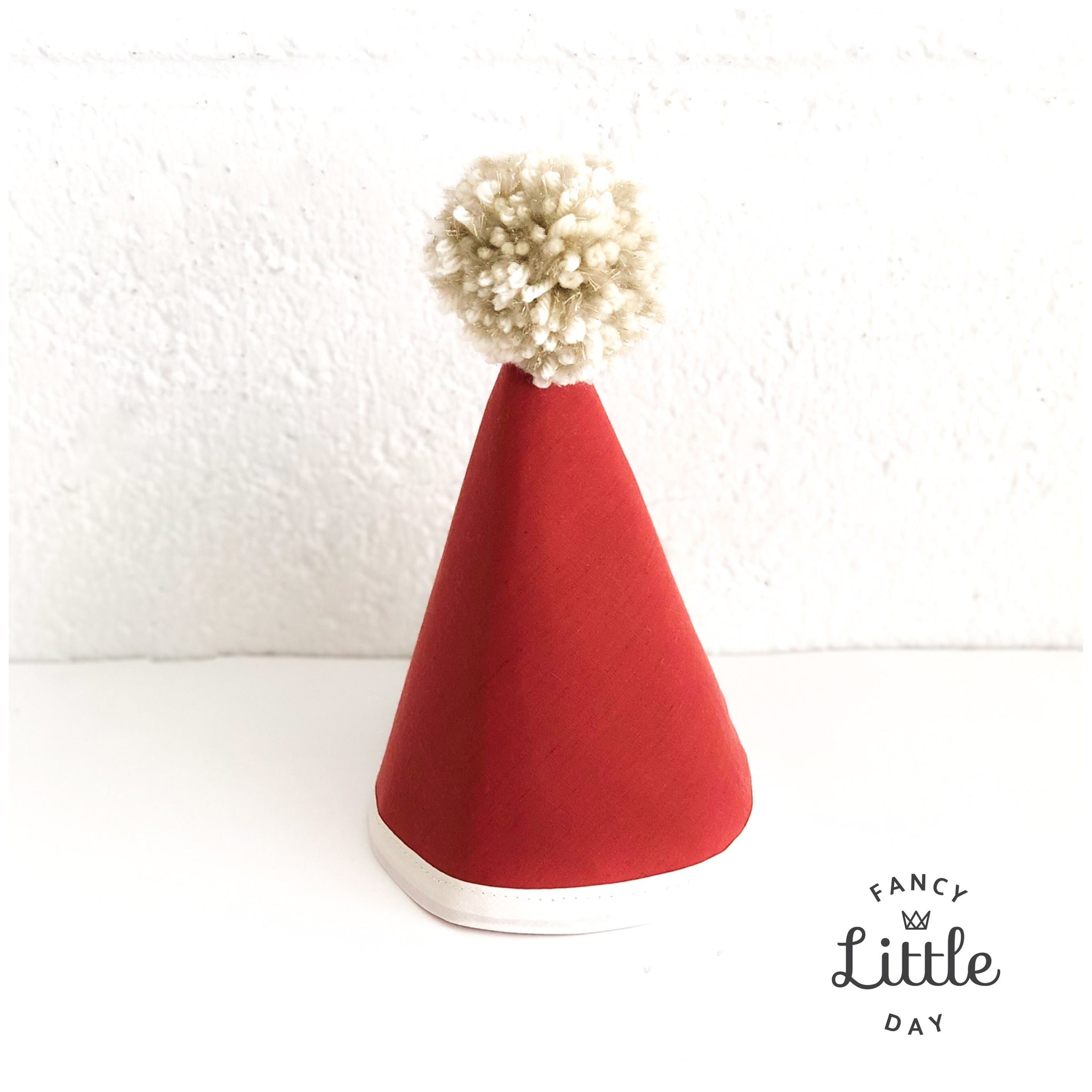 JOYIN Lot de 4 chapeaux de Noël de qualité supérieure en velours rouge, taille unique JOYIN Lot de 4 chapeaux de Noël de qualité supérieure en velours rouge, taille unique